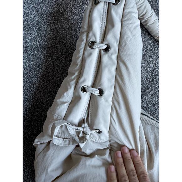 Street Level Isla Puffy Bag with Interlaced Side Panels - Picture 4 of 9